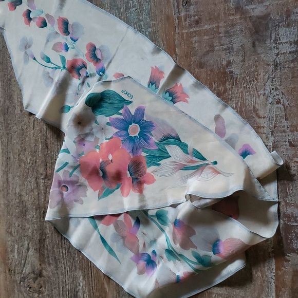 ECHO FLORAL PRINTED SILK SCARF 64"x7" VINTAGE - Picture 6 of 7
